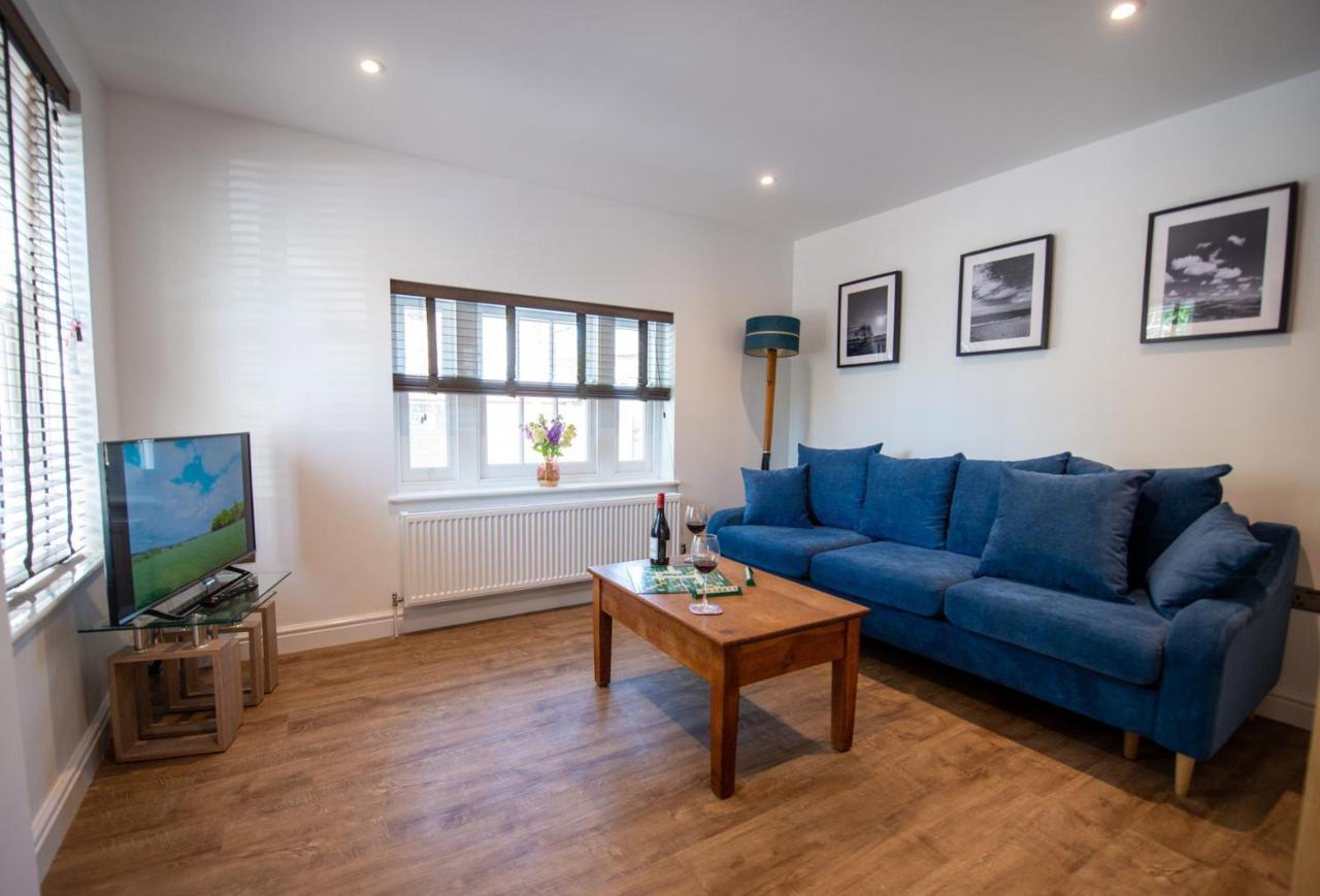 Southgate Coach House Villa Dorchester Bagian luar foto